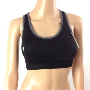 New Sports Essential Bra Fittin Size S Black